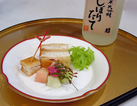 蓬莱泉 純米大吟醸「しぼりたて」