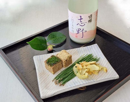 明眸 活性にごり酒「志野」