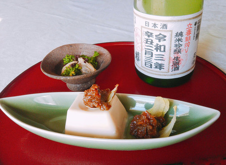 蓬莱泉「立春朝搾り」