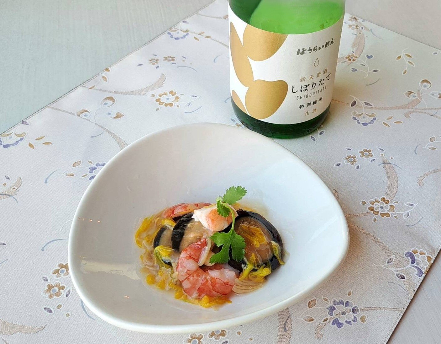 蓬莱泉 特別純米「しぼりたて」
